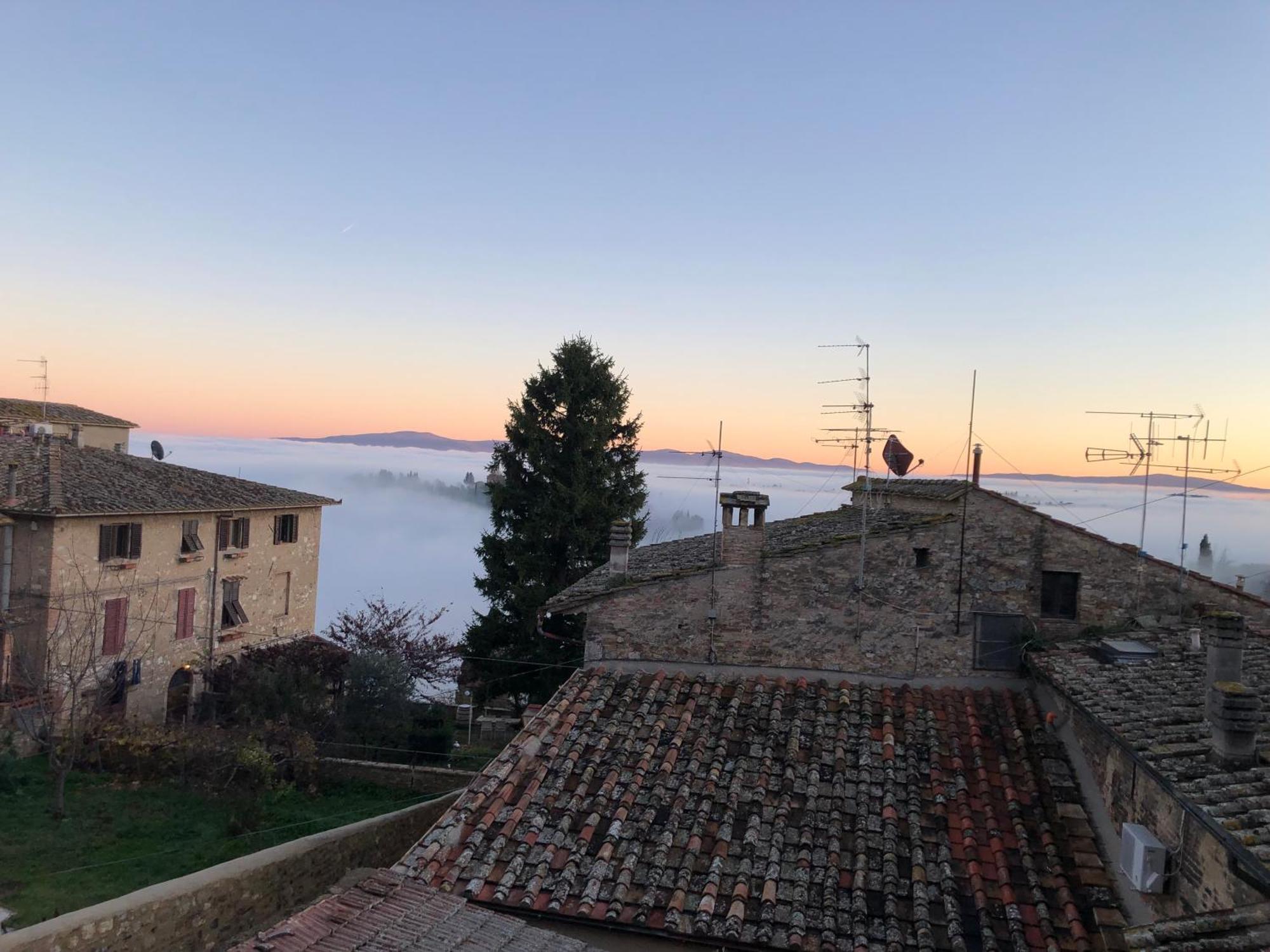Apartamento Casa Nel Centro Storico San Gimignano Exterior foto